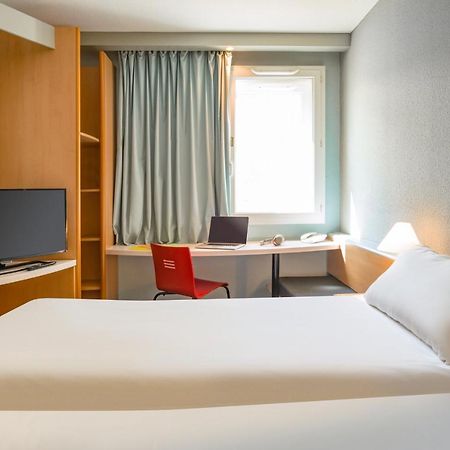 Ibis Saint Rambert D'Albon Hotel Exterior photo